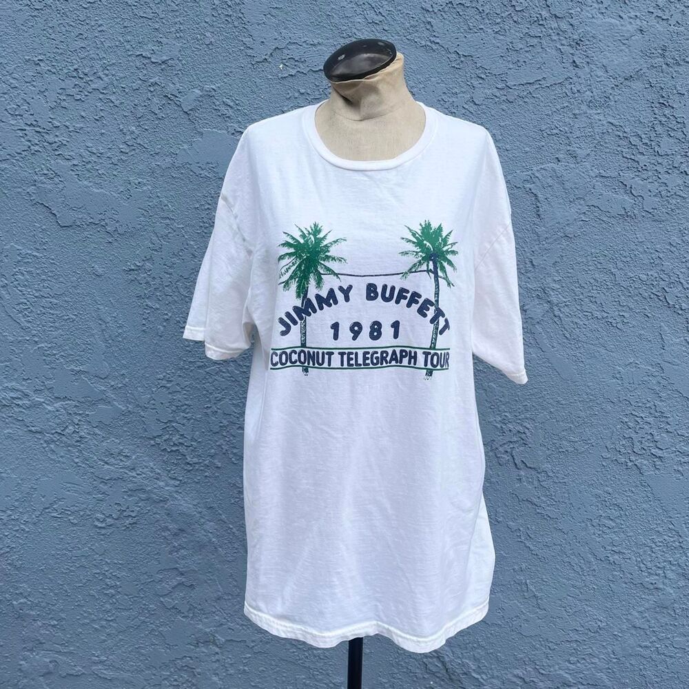 Jimmy Buffet t shirt  Size large unisex
